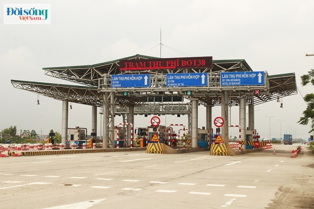 Mastic bitum cao su trám khe nứt trạm thu phí, sân bay